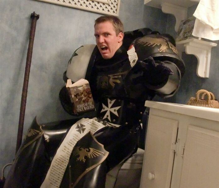 File:1046px-Spacemarine hey close the door.jpg