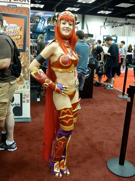 File:1200px-Alexstraza Cosplay GenCon 2011.jpg