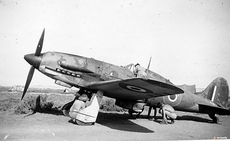 File:1200px-Macchi C.202 Folgore.jpg
