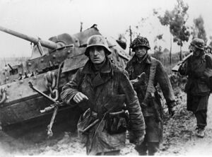 1200px-Troops and Ferdinand.jpg
