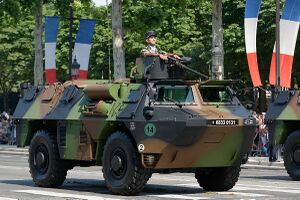 1200px-VAB 4x4 army licence registration 6923 0035.jpg