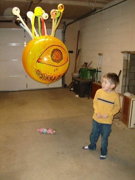 File:Beholder balloon.jpg